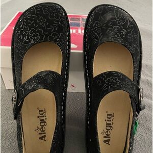 Algeria Paloma Black Sprigs Suede Embellished Sz 39 #PAL-551XW BNWT